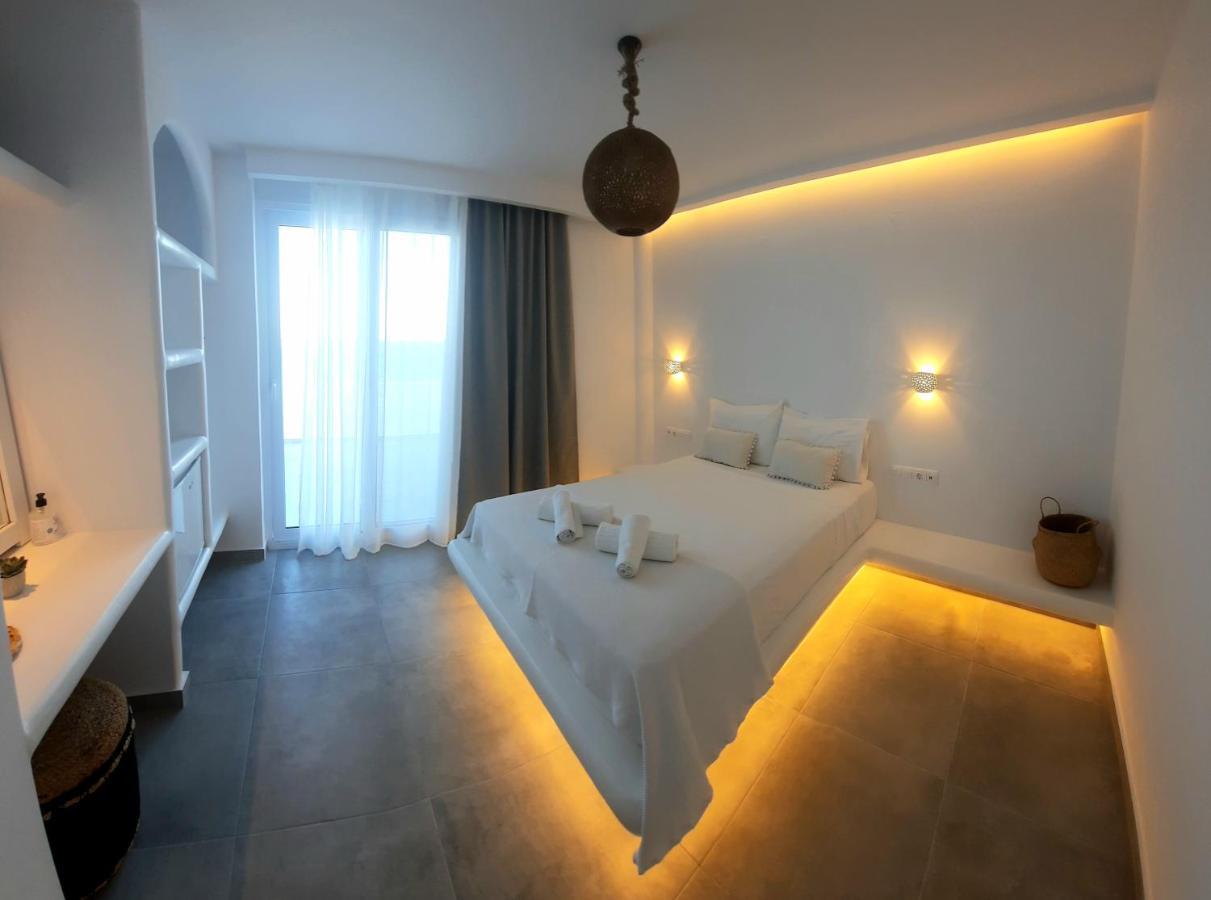Paros Blue Dolphin Fully Renovated By Rivea Group Chrisi Akti  Exterior photo
