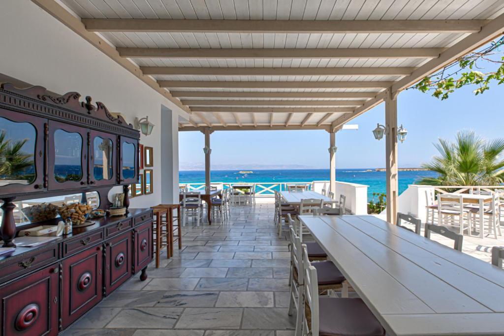 Paros Blue Dolphin Fully Renovated By Rivea Group Chrisi Akti  Exterior photo